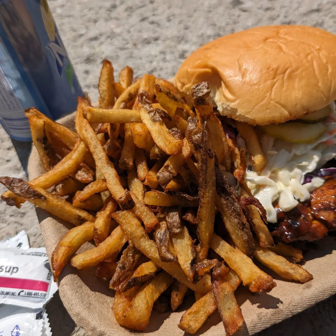 This is some of the best BBQ chicken I have ever had! Just WOW!! @thewildboarkw is here until 1:30pm today!