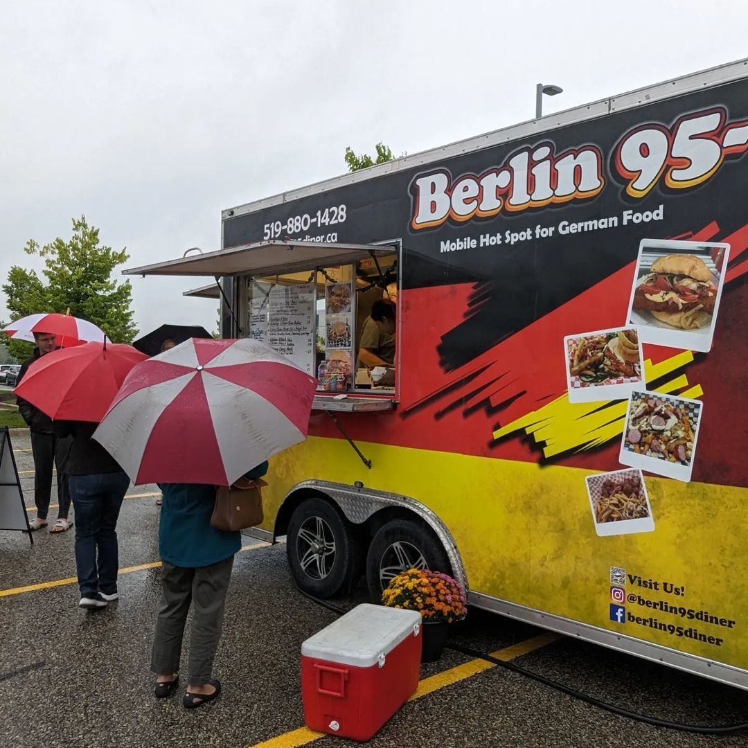 Today is the day for some much needed comfort food. I'm happy to say that @berlin95diner really hits the spot! 

Thanks for coming out on such a rainy day! 

They are at The Link until 1:30 today! Don't miss out!